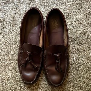 Mens Weejun G.H Bass & Co shoes. Size 10. Regular price is around $175.